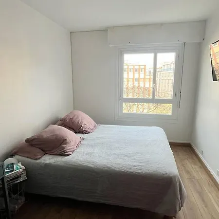 Διαμέρισμα Standing Avec Balcon *